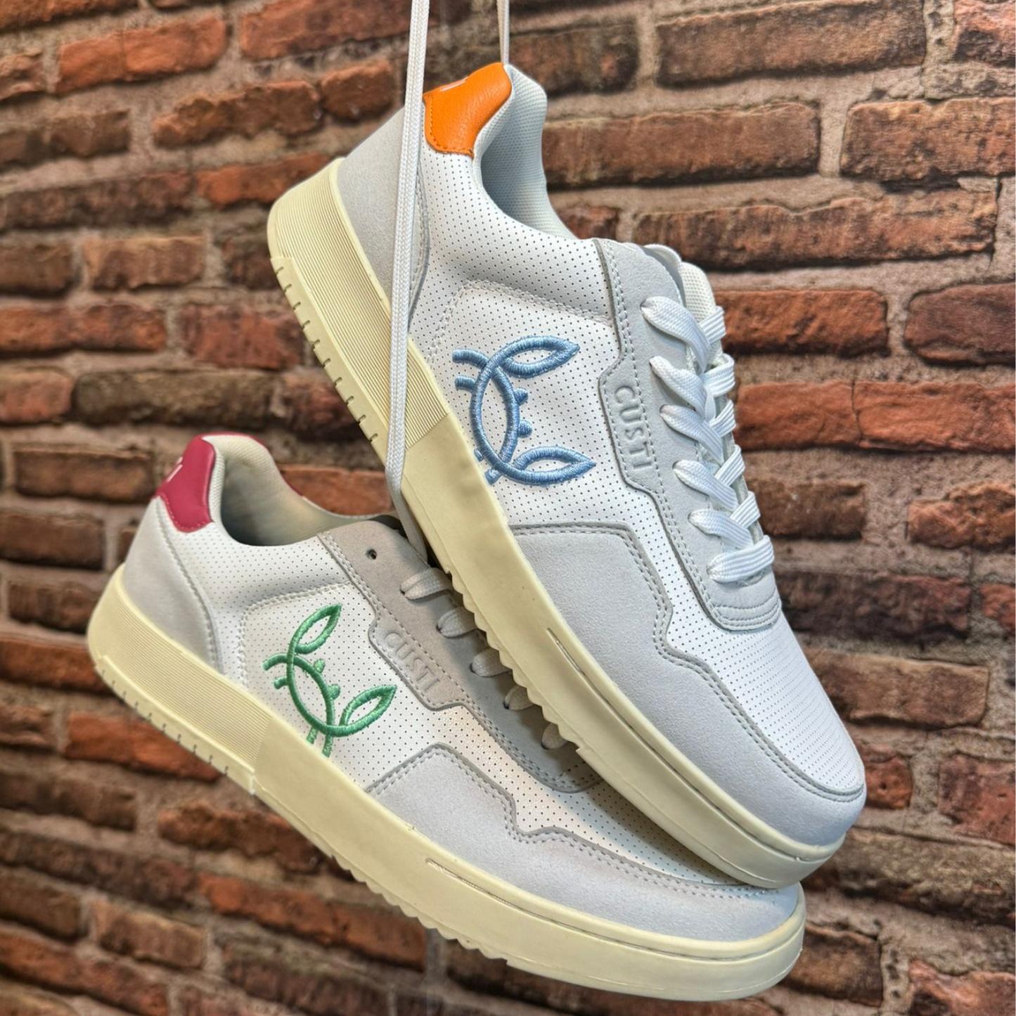 Blue Cangrejito Sneakers